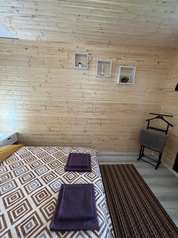 Casa Pe Lac Bicaz Exteriör bild