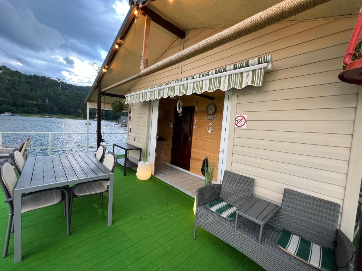 Casa Pe Lac Bicaz Exteriör bild